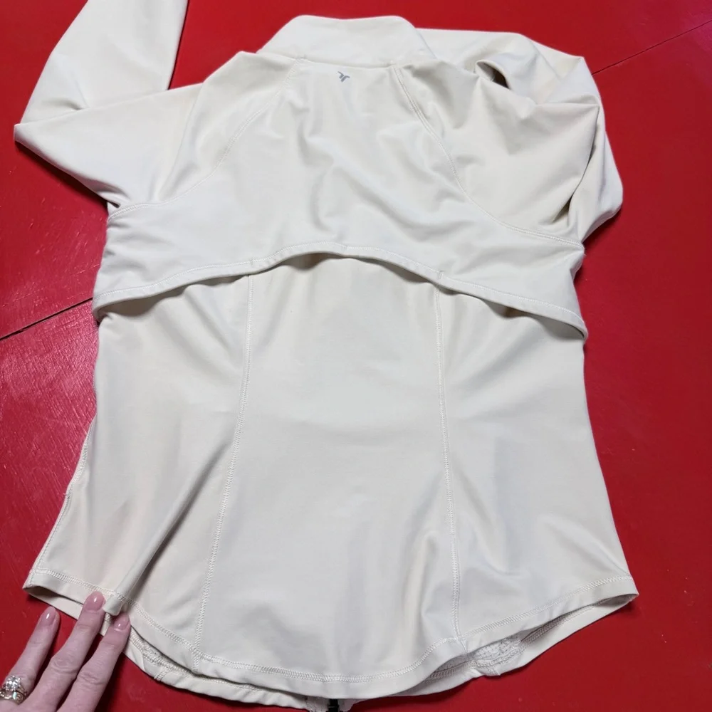 OLD NAVY OFF WHITE BUTTER ACTIVE POWER SOFT JACKET TOP - Picture 8 of 8